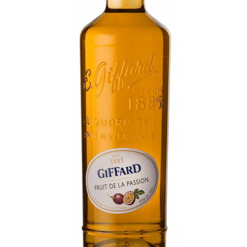 LICOR GIFFARD CREME DE FRUIT DE LA PASSION 700ML