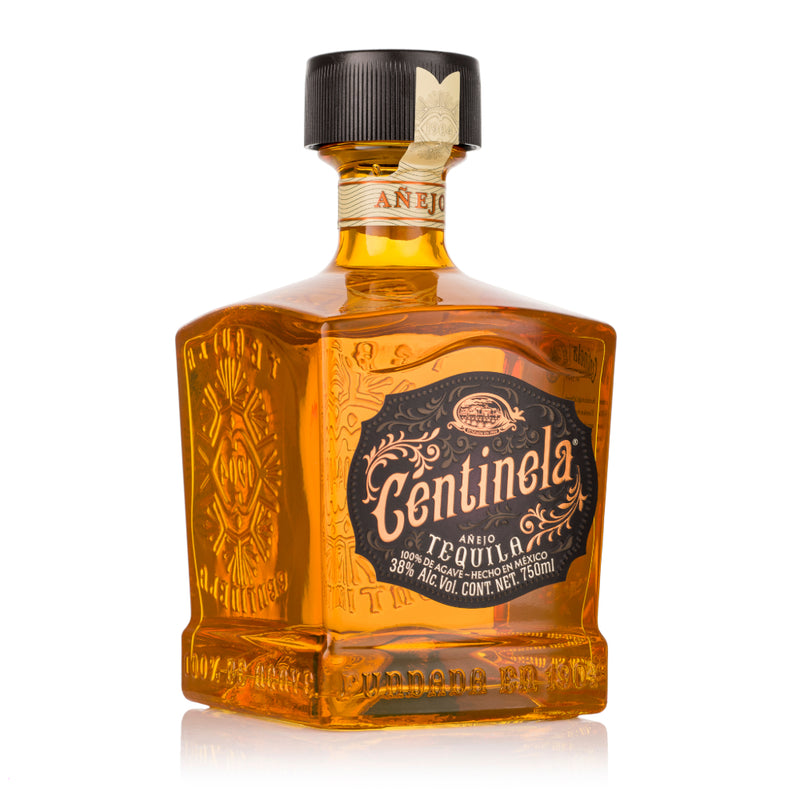 TEQUILA CENTINELA AÑEJO 750ML